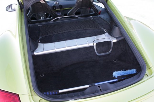 2012-porsche-cayman-r_cc_008