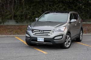 2013-hyundai-santa-fe_002